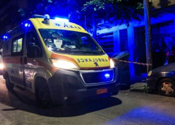 Παλλήνη: Τροχαίο με δύο σοβαρά τραυματίες μετά από σύγκρουση μηχανών 