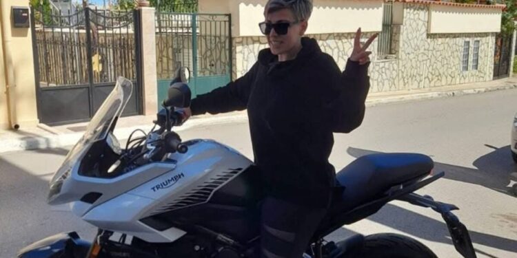 Αταλάντη: «Μου κόπηκαν τα γόνατά μου» λέει ο σύζυγος της 32χρονης που σκοτώθηκε σε τροχαίο