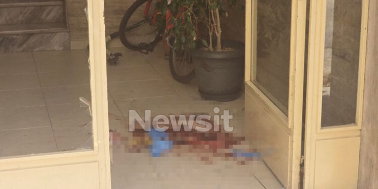 Γυναικοκτονία στον Βόλο: Άνδρας δολοφόνησε την σύζυγό του και τράπηκε σε φυγή