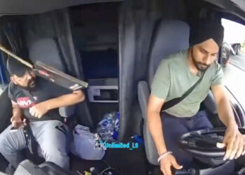 Φλόριντα: Νταλίκα έκανε παράνομα αναστροφή και προκάλεσε πολύνεκρο δυστύχημα – Δείτε βίντεο