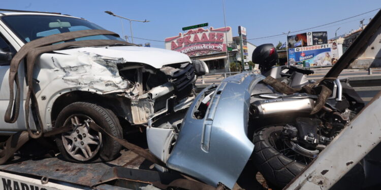 Δύο νεκροί σε διαφορετικά τροχαία μέσα σε λίγες ώρες σε Αγία Παρασκευή και Πέτρου Ράλλη – Σοκαριστικές φωτογραφίες