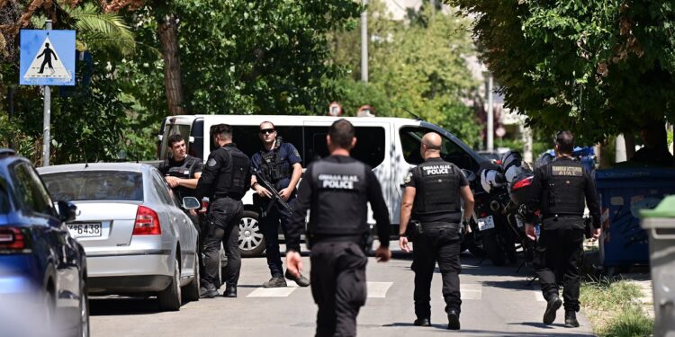 Χαλάνδρι: Προσωρινά κρατούμενος ο 28χρονος για τη δολοφονία της 47χρονης – Ζητά ψυχιατρική πραγματογνωμοσύνη