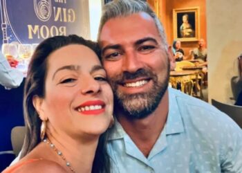 Τραγωδία στην Εύβοια: Θρήνος στο «τελευταίο αντίο» για το ζευγάρι που ξεψύχησε στην άσφαλτο