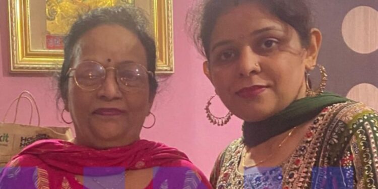 Ινδία: Άνδρας σκότωσε με ψαλίδι σύζυγο και πεθερά ανήμερα των γενεθλίων του γιου τους