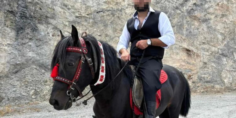 Χανιά: «Δέχτηκα απειλές, νόμιζα ότι θα βγάλει όπλο και τον πυροβόλησα» λέει ο 23χρονος που σκότωσε τον θείο του στην Κίσσαμο