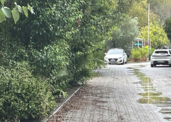 Στην Αθήνα ψάχνουν τον δράστη της διπλής δολοφονίας στη Φοινικούντα: Το συμβόλαιο θανάτου και οι «κρυμμένες» πινακίδες του scooter