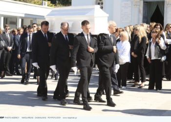 Μαρίσσα Λαιμού: Σπαρακτικός ο επικήδειος του πατέρα της – «Στεκόμαστε εδώ με την πιο βαριά καρδιά που μπορεί να έχει ένας γονιός»