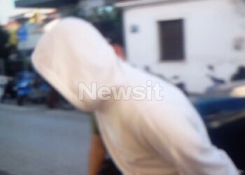 Τρίκαλα: Προφυλακιστέος ο 18χρονος που δολοφόνησε τη μητέρα του – Ζητήθηκε ψυχιατρική πραγματογνωμοσύνη