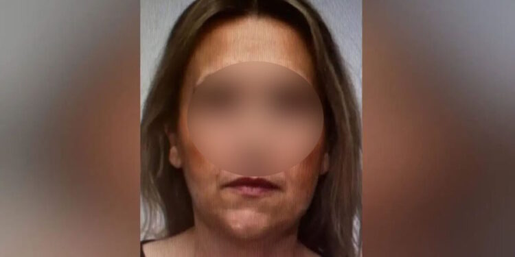 Τρίκαλα: Ο 18χρονος έσφιγγε με πετσέτα τον λαιμό της μητέρας του μέχρι να ξεψυχήσει