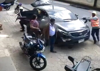 Άγρια δολοφονία στη Γουατεμάλα: Ντυμένοι εργάτες εκτέλεσαν πρώην υποψήφιο δήμαρχο στη μέση του δρόμου