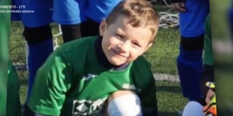 Ιταλία: Τα λόγια του 9χρονου που δολοφονήθηκε με κουζινομάχαιρο από τη μητέρα του στην Ιταλία – «Δεν θέλω να μένω μόνος με τη μαμά»