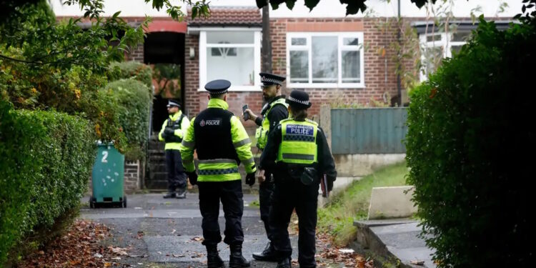 Βρετανία: Ο πατέρας του δολοφόνου τριών παιδιών αποκαλύπτει ότι ο γιος του είχε απειλήσει να τον σκοτώσει