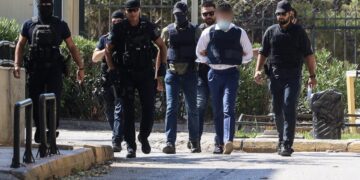 Δολοφονία τοπογράφου στο Ψυχικό: «Μου την στήσανε, δεν τον γνωρίζω» λέει ο φερόμενος εκτελεστής