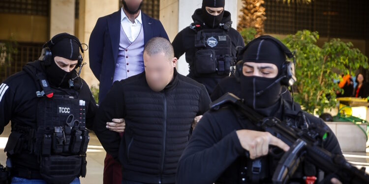 Φοινικούντα: Στις φυλακές Κορυδαλλού και Αγίου Στεφάνου ο ανιψιός και ο επιχειρηματίας – Ο γρίφος με τον 30χρονο συνεργό στη διπλή δολοφονία