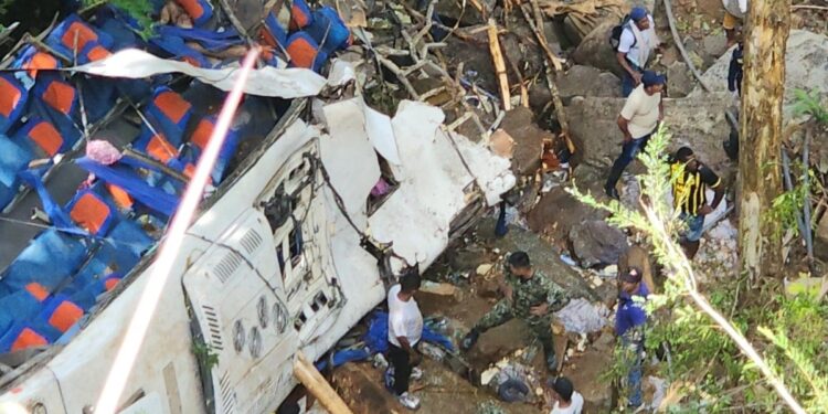 Κολομβία: Νεκροί οι 16 μαθητές και ο οδηγός του σχολικού που έπεσε σε χαράδρα 40 μέτρων – Επέστρεφαν από εκδρομή