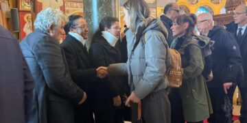 Τροχαίο στη Λούτσα: Θλίψη και πόνος στο τελευταίο αντίο στον 24χρονο – Συντετριμμένες η μητέρα και η αδερφή του