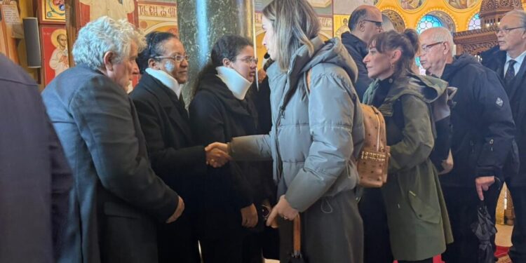 Τροχαίο στη Λούτσα: Θλίψη και πόνος στο τελευταίο αντίο στον 24χρονο – Συντετριμμένες η μητέρα και η αδερφή του