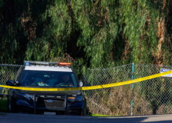 Φλόριντα: Ανήλικοι παρέσυραν 14χρονη στο δάσος, την πυροβόλησαν και την έκαψαν