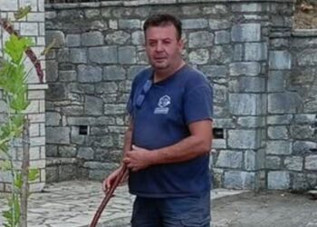 Αγρίνιο: Οι τρεις πυροβολισμοί και τα τελευταία λεπτά πριν τη δολοφονία – Η ερωτική αντιζηλία και οι απειλές που οδήγησαν στην εκτέλεση του κοινοτάρχη