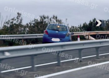 Τραγωδία στη Λάρισα: Νεκρός ο οδηγός αυτοκινήτου που «καρφώθηκε» σε προστατευτικές μπάρες