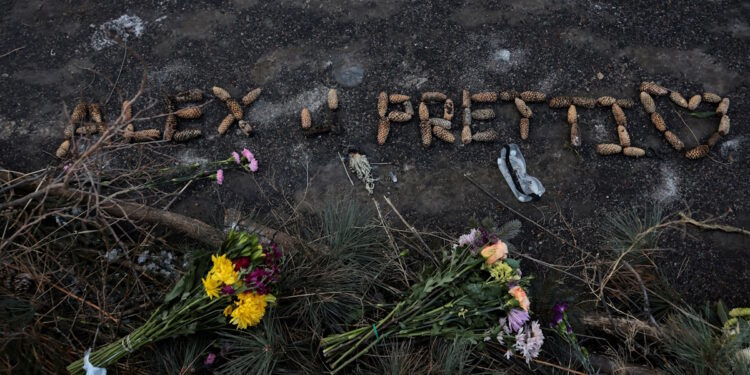 Μινεάπολη: Πάνω από 10 φορές πυροβόλησαν τον Άλεξ Πρέτι οι πράκτορες της ICE – «Ήθελε να αλλάξει τον κόσμο» λέει η οικογένειά του