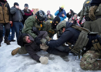 Μινεάπολη: Βίαιες συγκρούσεις μεταξύ αστυνομίας και διαδηλωτών για την δολοφονία της 37χρονης από πράκτορα της ICE