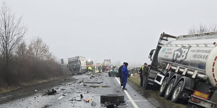 Νεκροί οπαδοί του ΠΑΟΚ: «Τα θυμάμαι όλα, θρηνώ τους φίλους μου, ήμασταν αδέρφια» λέει τραυματίας του τροχαίου στη Ρουμανία