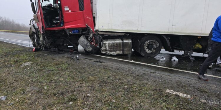 Τροχαίο στη Ρουμανία: Στο χειρουργείο ένας εκ των τραυματιών – Οι υπόλοιποι θα μεταφερθούν στην Ελλάδα την Πέμπτη