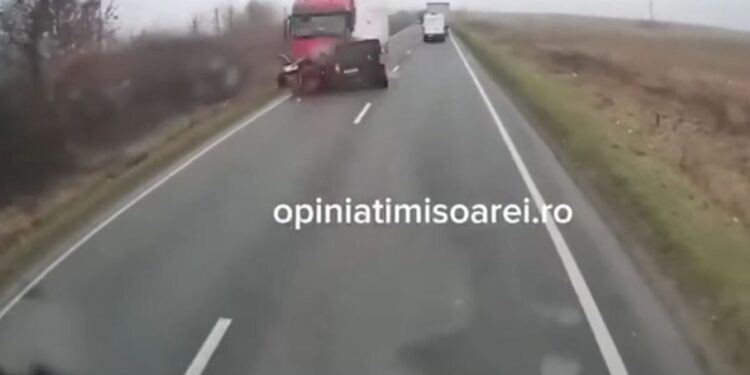 Κυριάκος Μητσοτάκης για το τροχαίο στη Ρουμανία με τους οπαδούς του ΠΑΟΚ: Βαθιά συγκλονισμένος, ειλικρινή συλλυπητήρια στους συγγενείς των θυμάτων