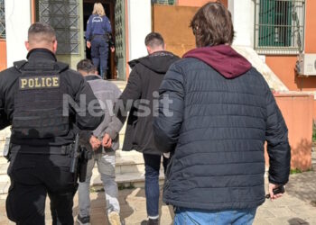 Αλεξανδρούπολη: «Ερχόταν και έβρισκε παιδιά» λέει ο πατέρας του 21χρονου, κατηγορούμενου για τη δολοφονία του 84χρονου