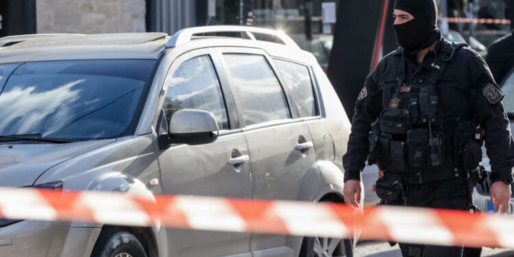 Αλεξανδρούπολη: Τρεις συλλήψεις, ο ένας ανήλικος, για τη στυγερή δολοφονία του 84χρονου – Πώς έφτασαν στα ίχνη τους