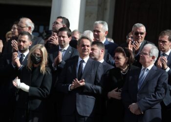 Η Ελλάδα αποχαιρέτησε την σπουδαία Ελένη Γλύκατζη – Αρβελέρ: «Καλό σου ταξίδι, αγαπημένη μου Ελένη», είπε ο Κυριάκος Μητσοτάκης στον επικήδειο