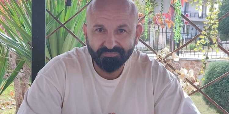 Συγκλονίζει ο Υπάτιος Πατμάνογλου που έχασε γυναίκα και παιδί στο δυστύχημα με την Porsche: «Η πληγή δεν κλείνει, κρύβεται»