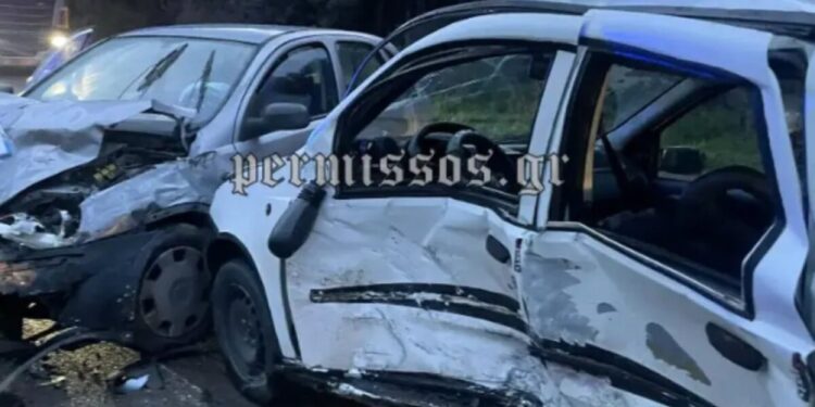 Νεκρός 57χρονος σε τροχαίο δυστύχημα στην Θηβών – Χαλκίδας: Άμορφη μάζα σιδερικών το αυτοκίνητό του, δείτε φωτογραφίες