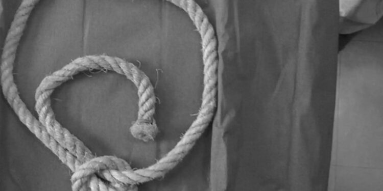 Σοκ στο Ηράκλειο: 67χρονος γιατρός έβαλε τέλος στη ζωή του με σχοινί, στο μικροσκόπιο ένα σημείωμα