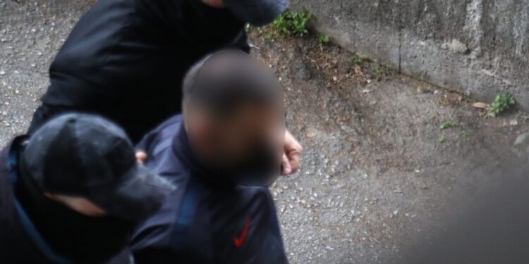 Καλαμαριά: Ράμματα στο μάτι και κάταγμα στο κρανίο φέρει ο 23χρονος καθ’ ομολογίαν δράστης της δολοφονίας – Τι έδειξε η ιατροδικαστική