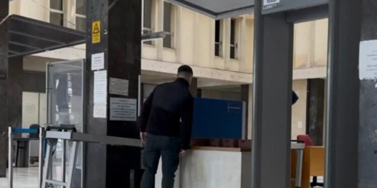 Καλαμαριά: Νέα προθεσμία για να απολογηθεί αύριο πήρε ο 19χρονος φίλος του 20χρονου που δολοφονήθηκε