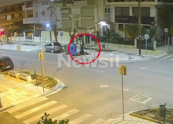 Καλαμαριά: Καρέ καρέ όλη η στιγμή που ο 20χρονος καταρρέει – Σηκώθηκε για δευτερόλεπτα και ξεψύχησε