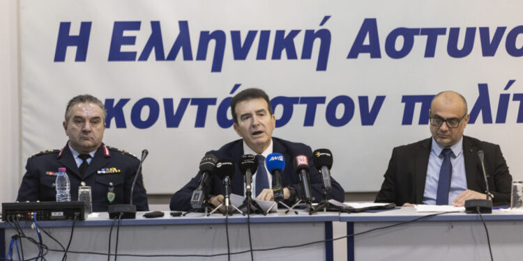 Μιχάλης Χρυσοχοΐδης: Η δολοφονία στην Καλαμαριά εμφανίζει οπαδικό υπόβαθρο