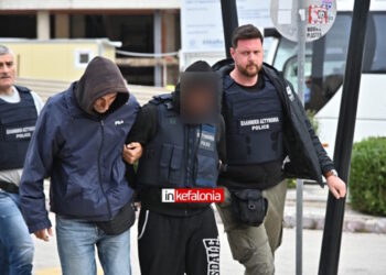 Κεφαλονιά: Στον ανακριτή οι κατηγορούμενοι για τον θάνατο της Μυρτούς – «Σήμερα έχω τον γάμο και την κηδεία της», λέει ο πατέρας της