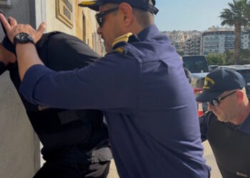 Άγιος Δημήτριος: Στο Ναυτοδικείο με αλεξίσφαιρο ο 20χρονος δράστης της δολοφονίας του 27χρονου – Τι θα υποστηρίξει