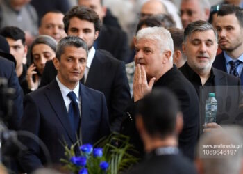 Μιρτσέα Λουτσέσκου: Με επικεφαλής τον Νίκο Σαββίδη η αντιπροσωπεία του ΠΑΟΚ στην κηδεία του πατέρα του Ραζβάν Λουτσέσκου