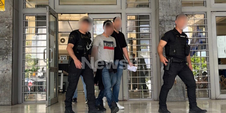 Θεσσαλονίκη: Προφυλακίστηκε ο 30χρονος που σκότωσε τον πατέρα του στο Τριάδι