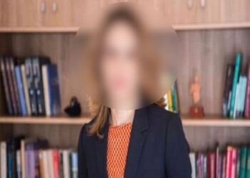 Χολαργός: «Κινδυνεύω από τον σύζυγό μου και φοβάμαι» – Το τηλεφώνημα της 53χρονης πριν από τους πυροβολισμούς