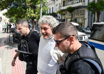 Τζέιμς Δαλαμάγκας: «Ντύθηκε παπάς και φυγαδεύτηκε από την Αυστραλία» λέει φίλος του – Ο εξωδικαστικός συμβιβασμός για τη δολοφονία του αδερφού του