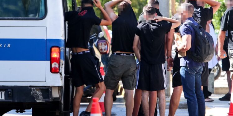 Δολοφονία 15χρονου στην Καλλιθέα: Το μοιραίο χτύπημα κάτω από την καρδιά – Τι δείχνει η ιατροδικαστική
