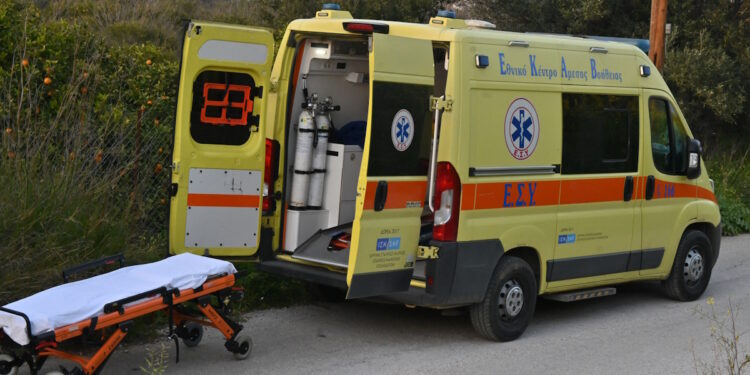 Τραγωδία στη Χαλκιδική: Νεκροί μητέρα και βρέφος μετά από σύγκρουση αυτοκινήτου με βυτιοφόρο, σοβαρά τραυματίες πατέρας και ανήλικο παιδί