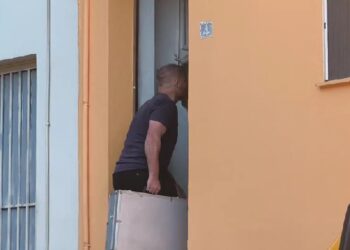 Θρίλερ στο Γαλάτσι: Δολοφονία ο θάνατος του 80χρονου – Τον έπνιξαν με μαξιλάρι μέσα στο σπίτι του