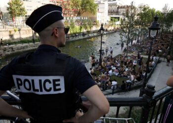 Έρευνα στη Γαλλία: Αυτοκτόνησε 21χρονος που δεχόταν επί χρόνια ρατσιστική παρενόχληση – Έκκληση να μιλήσουν οι μάρτυρες