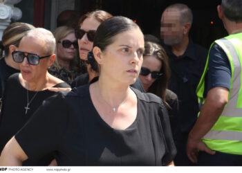 Δημήτρης Κόκοτας: Οι σπαρακτικοί επικήδειοι της συζύγου και της αδερφής του – «Η ψυχή που ερωτεύτηκα είναι η μισή ζωή μου»